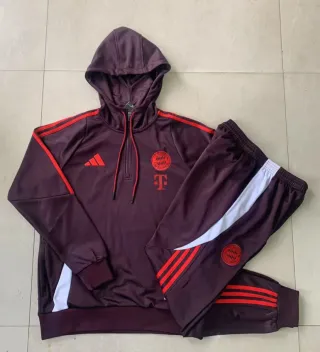 Tuta Bayern Monaco 25 26 taglia M nuova con cartel