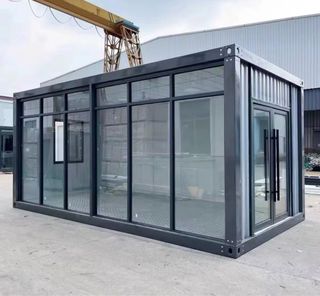 Casa prefabricada moderna con cristales