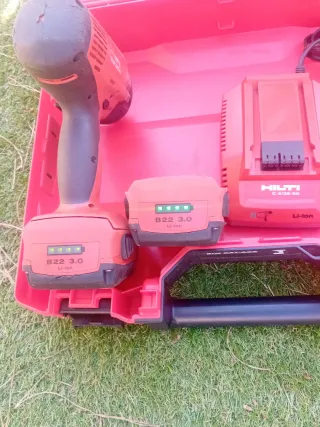 Atornilladora Hilti SIW 22T-A + Cargador