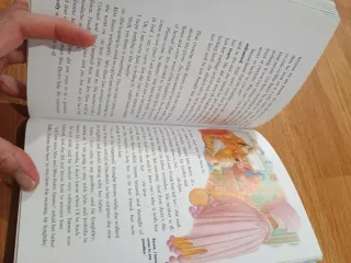 Dominoes: Level 2: 700-Word Vocabulary Emma