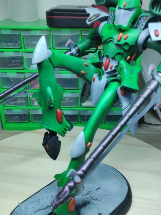 Aeldari Biel-Tan Revenant titan con Sonic lances