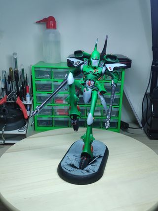 Aeldari Biel-Tan Revenant titan con Sonic lances