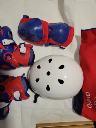 Patines Oxelo Play 3 Talla 26-28 + Casco y Rodille