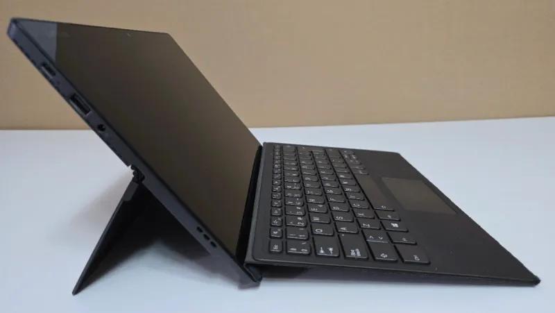 Portátil 2x1 Lenovo MIIX 520-12IKB LTE Pantalla tá afbeelding 4