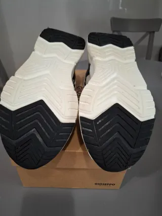 Zapatillas Gioseppo Mujer Negro Blanco