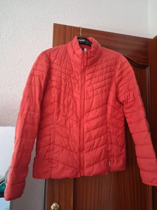 Plumífero acolchado rojo