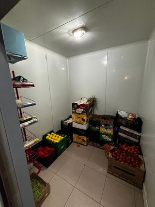 Se traspasa frutería / tienda de alimentación