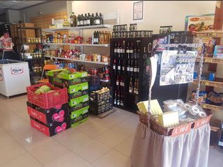 Se traspasa frutería / tienda de alimentación