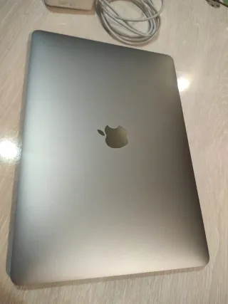 MacBook Pro 13 2017 Intel Core i5 8GB RAM