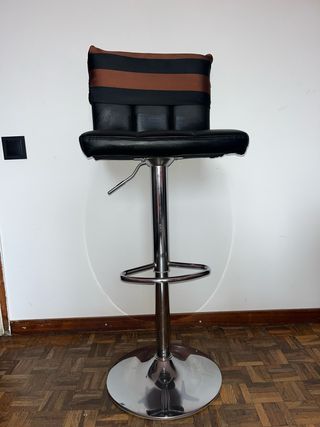 2 Taburetes de Bar Negros y Marrones