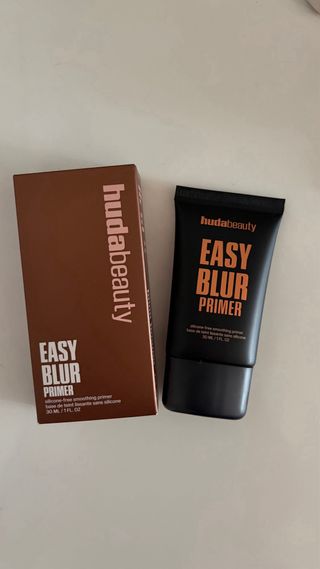 Huda Beauty Easy Blur Primer Bronce Fudge