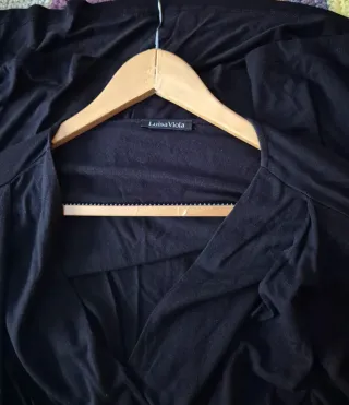 Camiseta Luisa Viola Negra Manga Larga