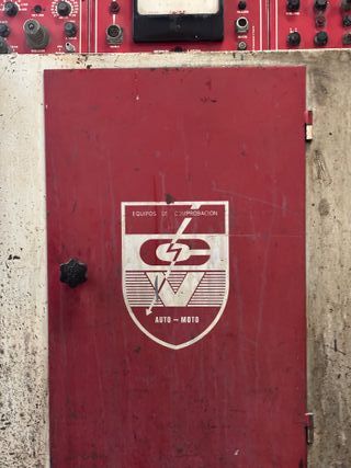 Máquina diagnosis taller vintage AUTO TEST CV 30R