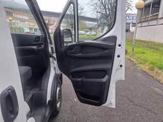 Iveco Daily 2.3 TD 35S 16 V 3520L/H2 12 M3