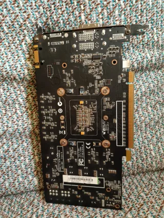 Tarjeta Gráfica ZOTAC GeForce GTX 460 SE 1Gb DDR5