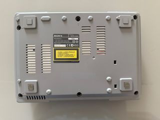 PlayStation 1 + 2 Controller + Moto Racer 2