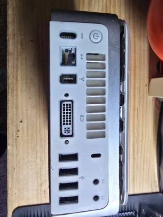 Apple Mac mini Plata