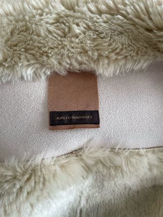 Adolfo Dominguez Chaquetón Piel Vuelta color hielo