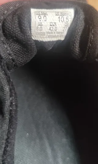 Zapatillas Unisex Vans Negras y marrón talla 42