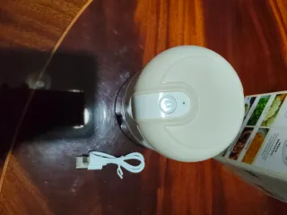 Mini tritatutto a batteria