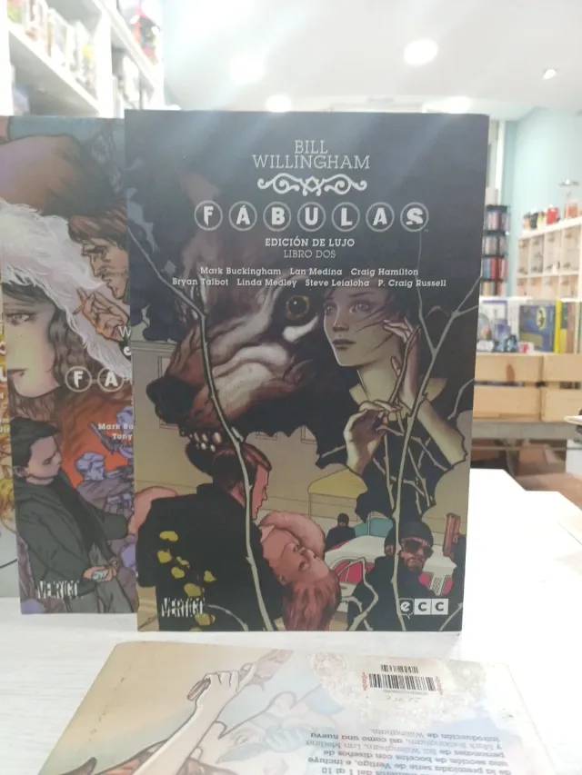 FABULAS EDICION DE LUJO 4 TOMOS VERTIGO ECC