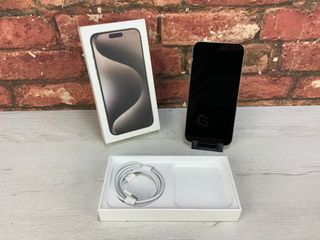 iPhone 15 Pro Max 256GB Negro/Gris