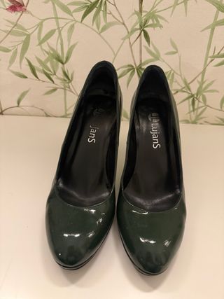 Zapatos Lujans Charol Verde Botella Tacon