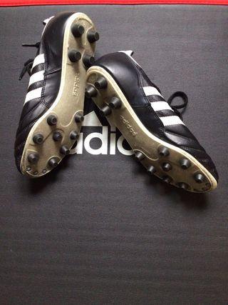 Botas de fútbol Adidas Negras copa mundial