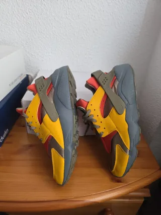 Nike Huarache Rojo Amarillo Gris