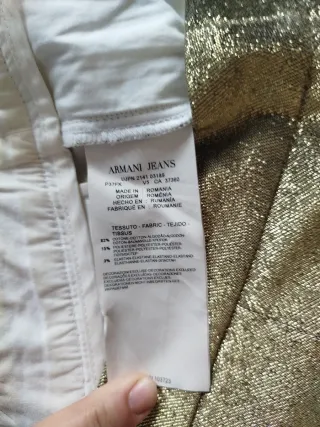 Armani Shorts Dorados/Plateados