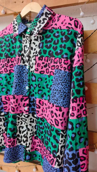 Camisa animal print/leopardo