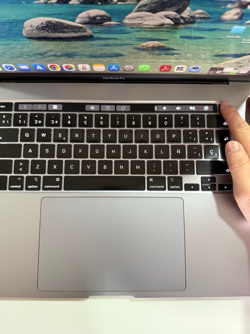 MacBook Pro 16” 2019 i9 16GB RAM 1TB SSD afbeelding 2