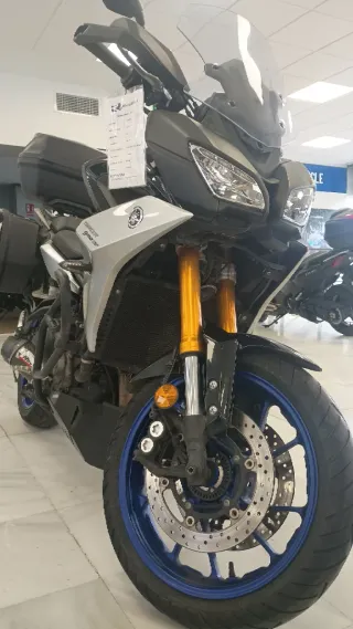Yamaha Tracer 9 GT Negra/Plata