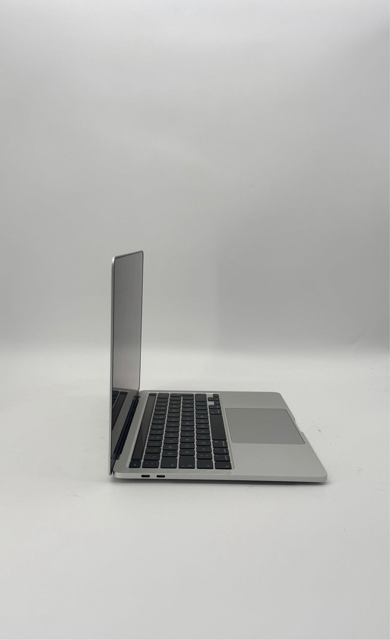 MacBook Pro 13" mid 2020 afbeelding 3