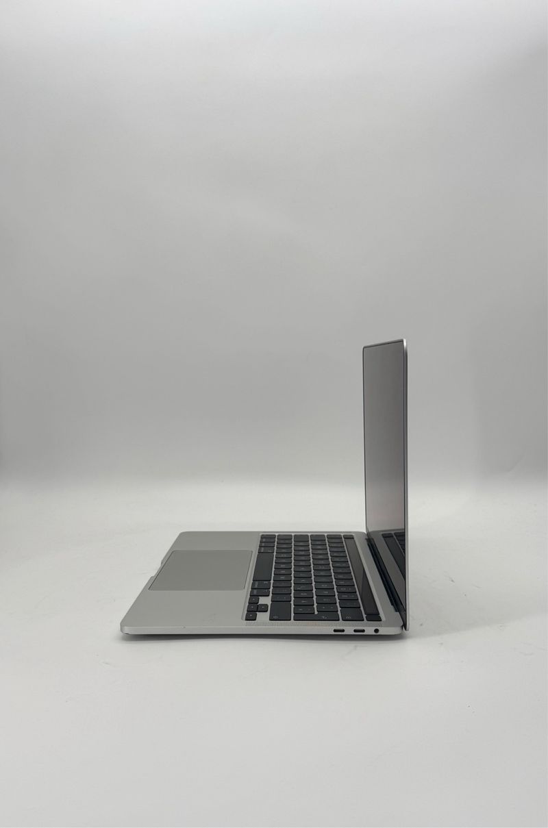 MacBook Pro 13" mid 2020 afbeelding 4