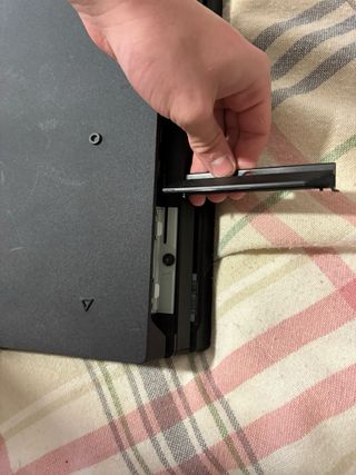 PS4 Pro 1TB + 3 Giochi