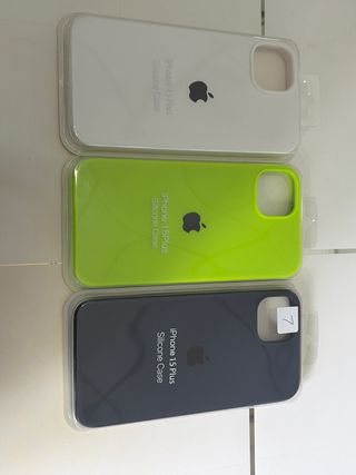 Custodia iPhone 15 Plus in silicone Apple