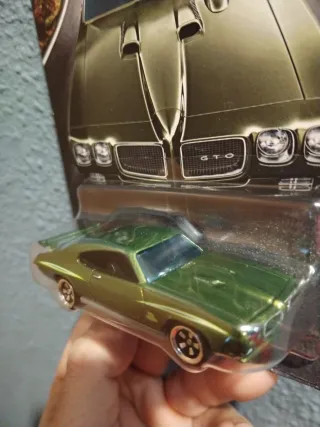 ✅Hot Wheels 70 Pontiac GTO Judge Plata✅