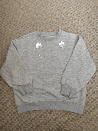 Sudadera niña gris con flores