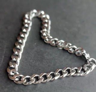 Pulsera acero inoxidable plateada. 20cm