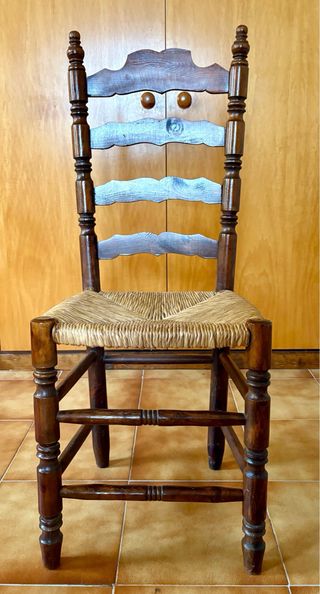 Lote 8 Sillas Castellanas Madera