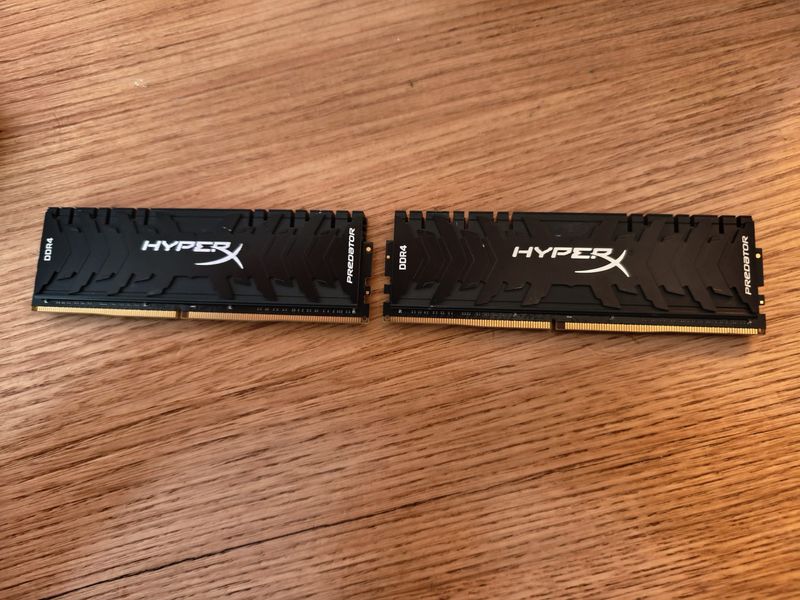 2 x Módulos Memoria RAM DDR4 HyperX 16GB 2666MHz