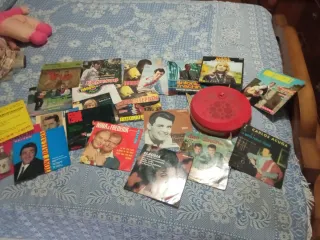 Radio Antigua Marrón con Dial Circular