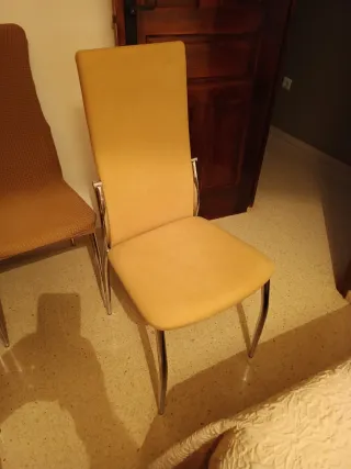 Juego de 4 sillas de comedor más fundas de tela