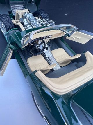 JAGUAR E ( 1961 ) 1/18 BURAGO