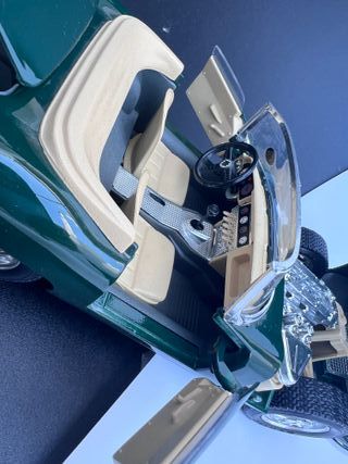 JAGUAR E ( 1961 ) 1/18 BURAGO