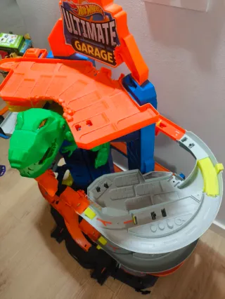 Hot Wheels Garage Dinosaurio