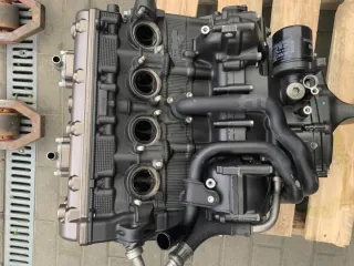 Motor Yamaha MT-10 RN45 en piezas, caja de cambios