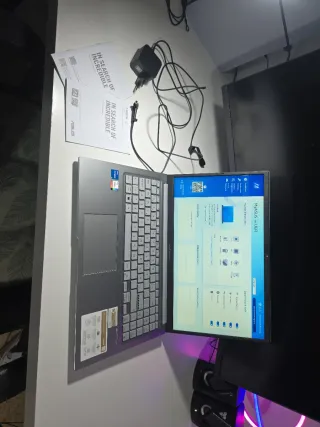 Portátil ASUS Vivobook 15 i5 16GB RAM 1TB SSD