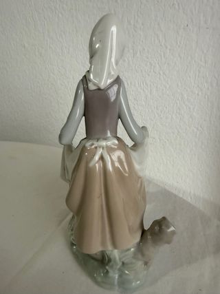 Lladró niña con conejo